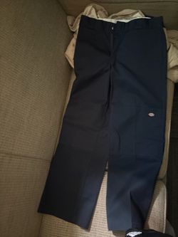 Dark blue loose fit dickies size 32x30