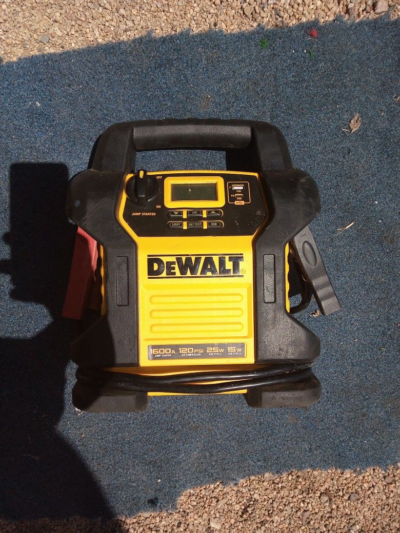 DeWalt Charging Box