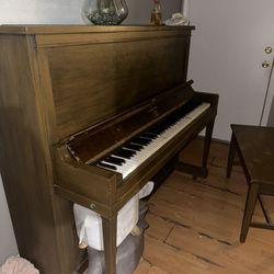 Wood Piano 