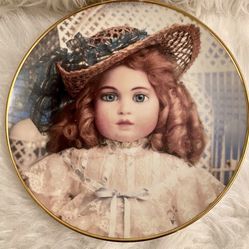 VINTAGE “The Antique Doll" Hanau Doll Museum Franklin Mint Collector Plate, 1991