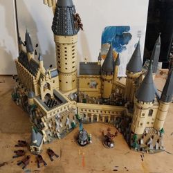 LEGO Harry Potter: Hogwarts Castle (71043) complete 