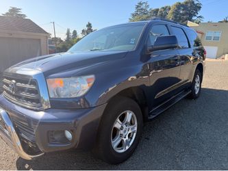 2008 Toyota Sequoia 5.7 L V8 4 x 4