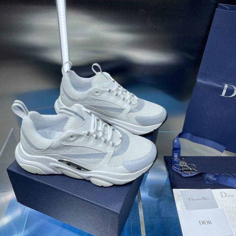 Dior) casual sports shoesDior) casual sports shoes