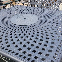 Iron Table And Chairs 