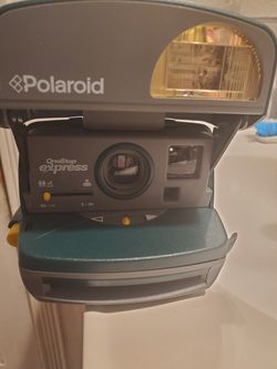 POLAROID CAMERA