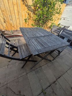 Outdoor patio dining set (4 seat)
