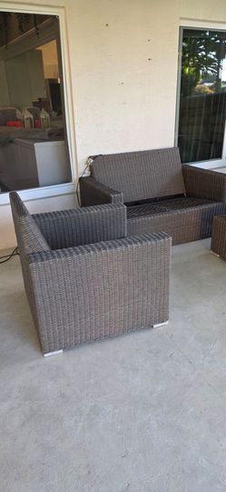 Outdoor Wicker Patio Furniture Set