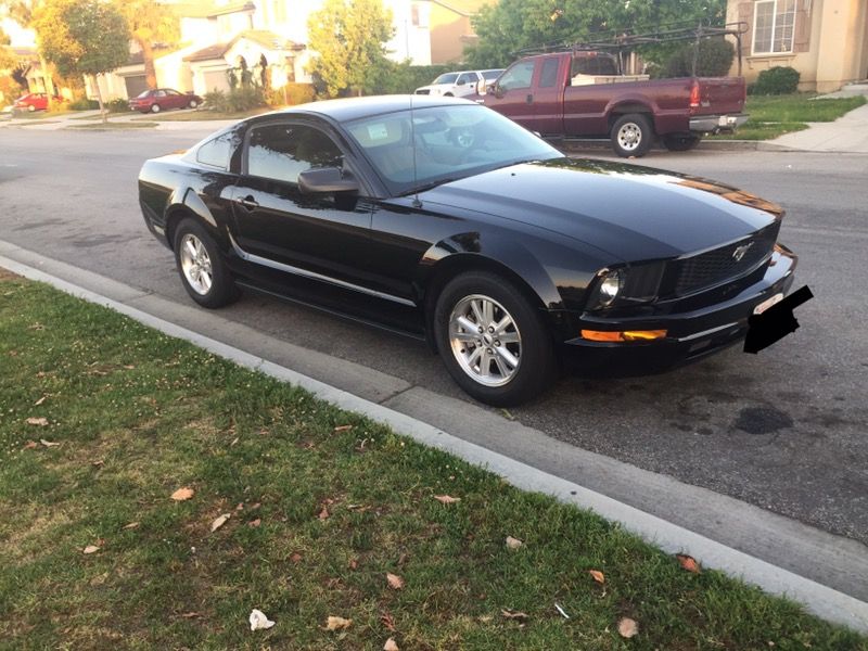 08 ford mustang