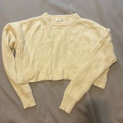 Women’s Cropped Sweater Size Small 
