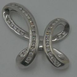 14kt white gold slide cross pendant with 0.50 carat of round diamonds 3.6 grams. pre owned. very good condition.  836527-2.