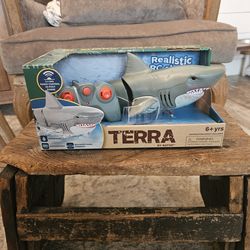 TERRA by Battat Remote Control Shark