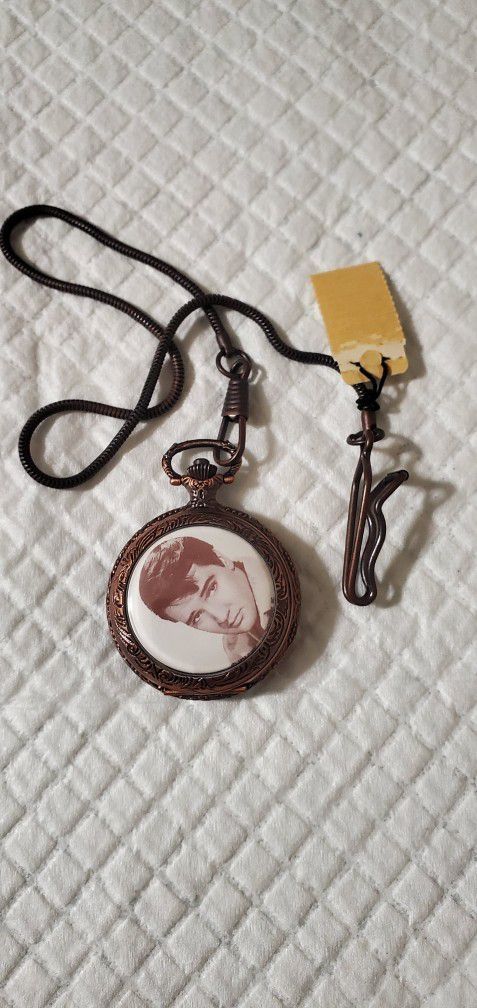 VINTAGE Elvis Presley Memories Movie Star Pocket Watch