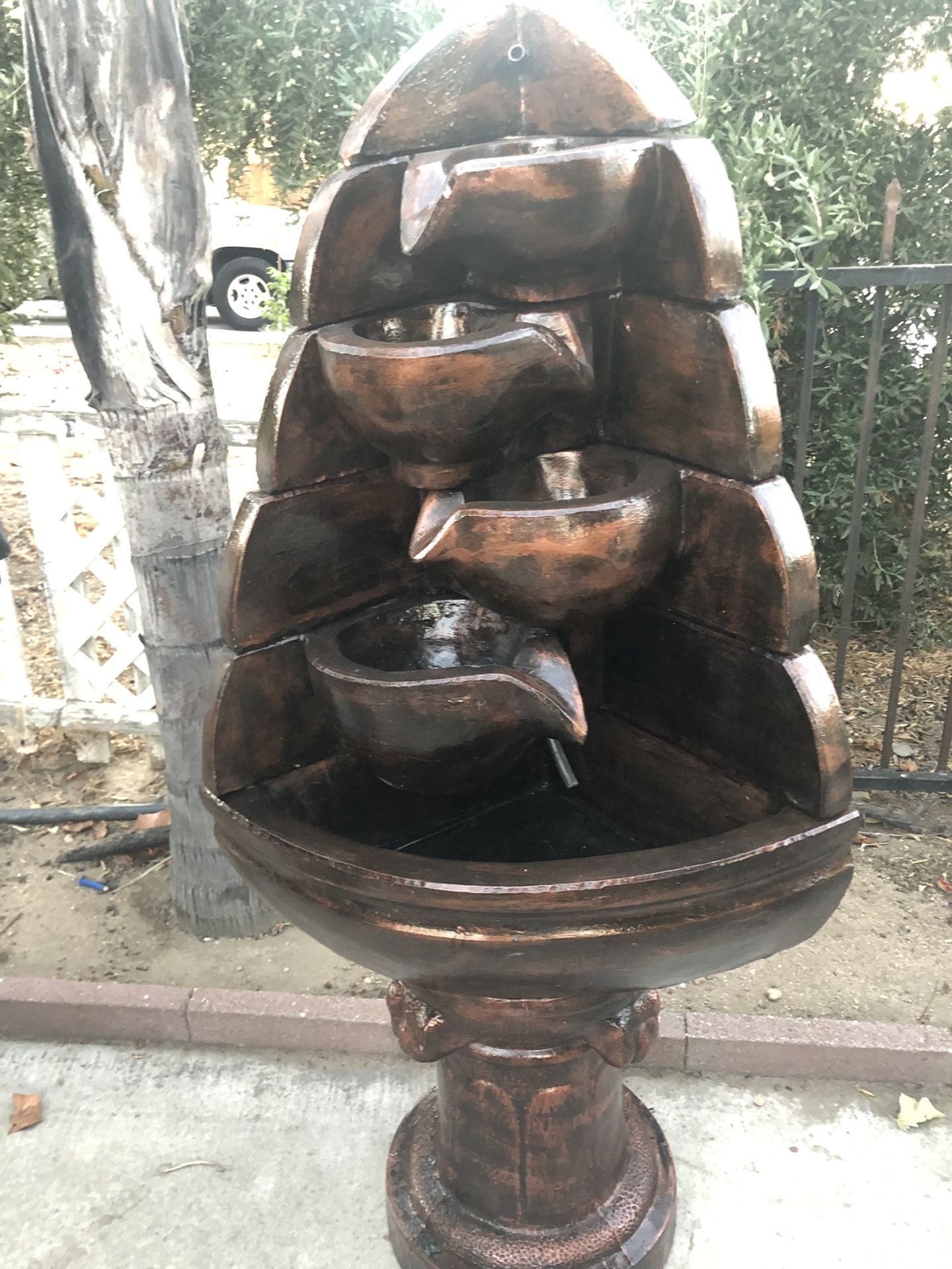 Corner fountain