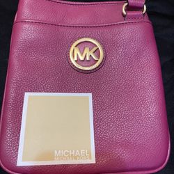 Michael Kors Fuchsia Crossbody Handbag 