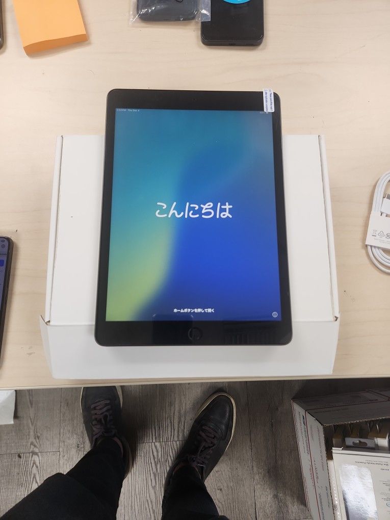 Ipad 9th  Gen 64gb   Wifi Qnr Cellular 