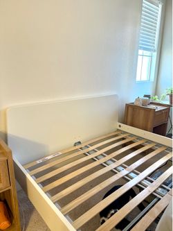 White IKEA askvoll full bed frame + slats