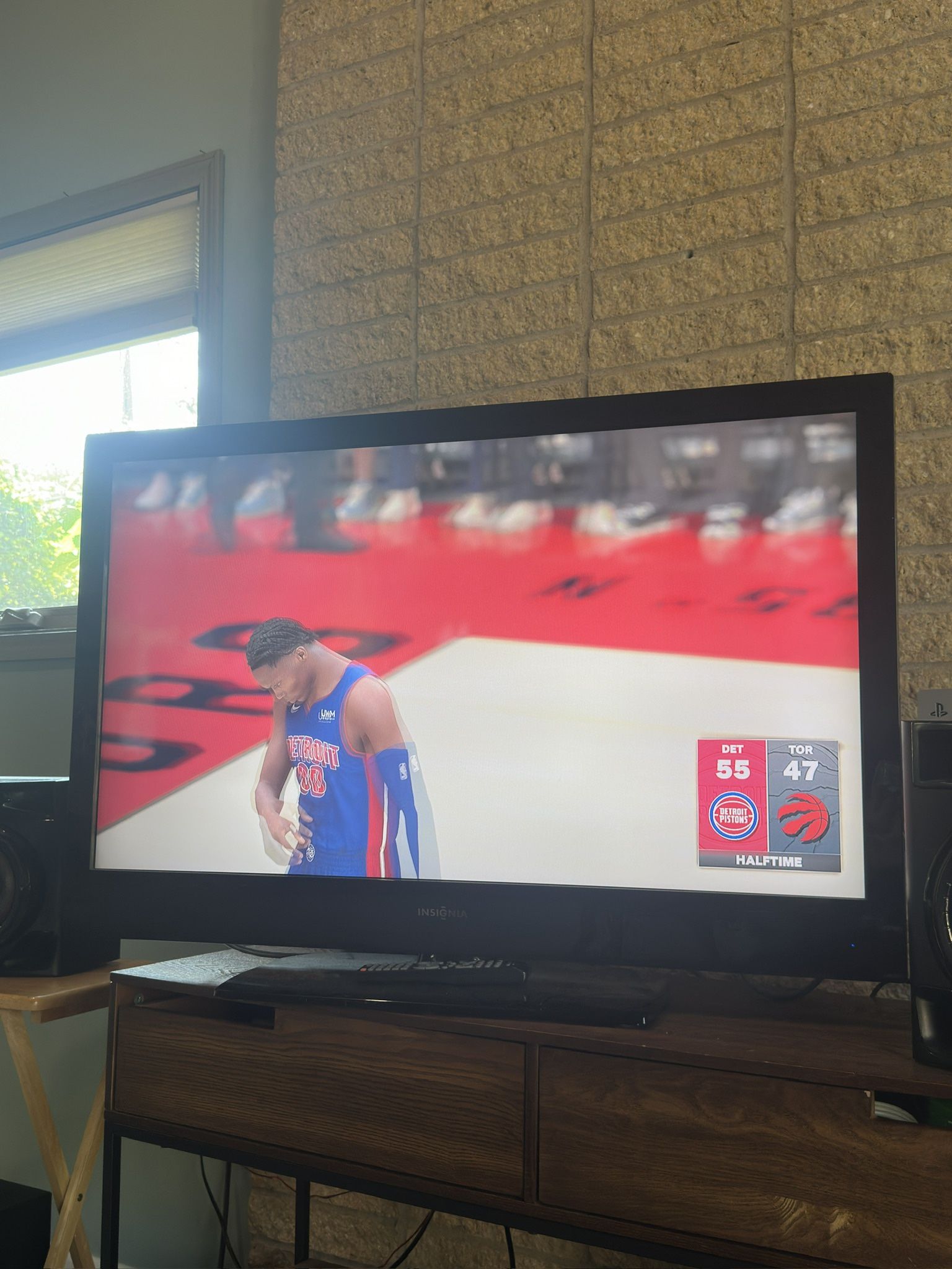 Insignia 42” TV With Remote