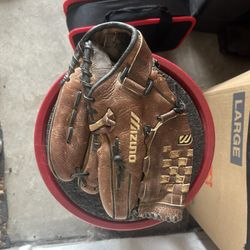 Mizuno 13” Softball/ Baseball Glove 