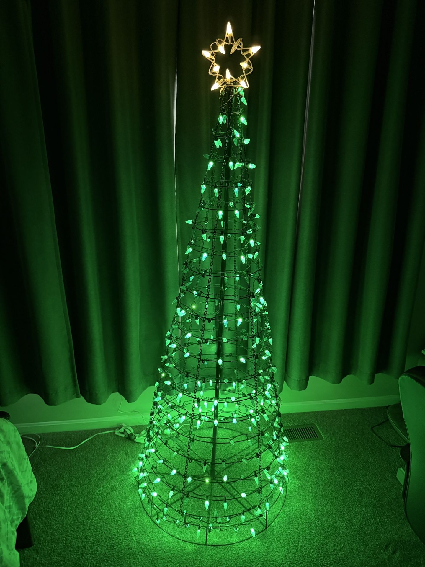 6’ Tall Twinkling LED Christmas Light for Indoor/Outdoor use.  A few of the lights are out and need replaced but otherwise in good shape.  Comes with 