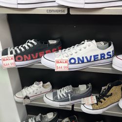 Converse Men’s Sizes 10,10.5,11,11.5,12 Left 