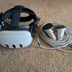 Meta Quest 3 128GB +Audio Strap And Cable