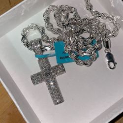 Silver Chain And Pendant