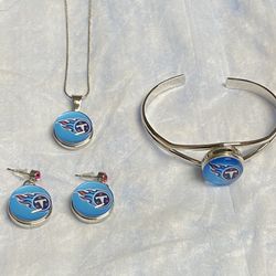 Tennessee Titans necklace it