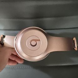 Rose Gold Beats 