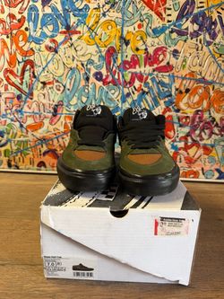 Vans Half Cab (new buck)