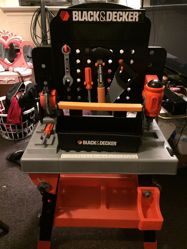 black and decker tool bench set