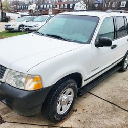 2004 Ford Explorer