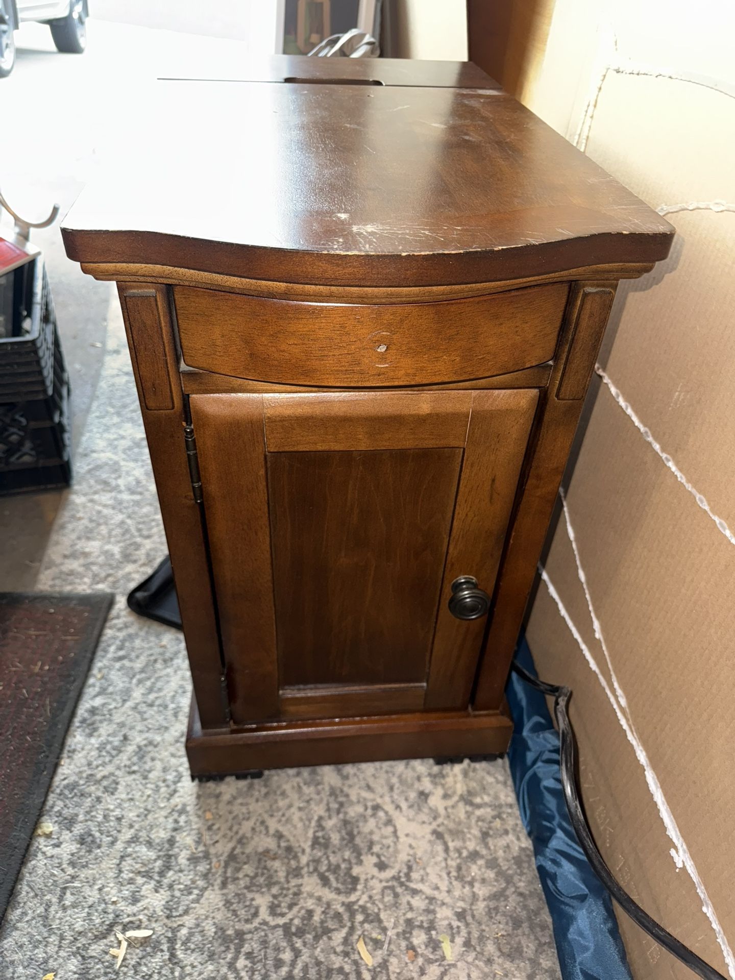 Solid wooden cabinet/End Table on Wheels