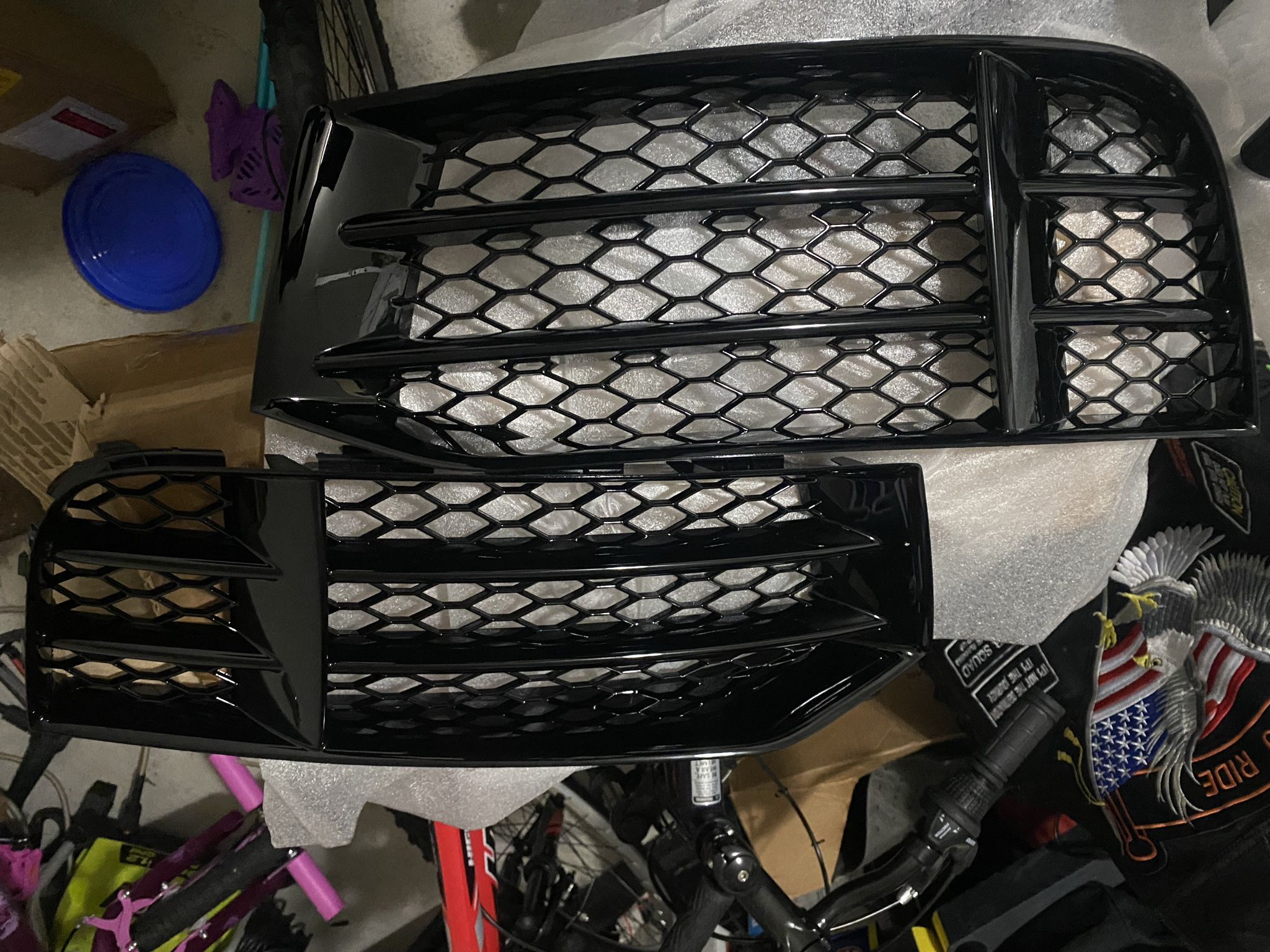 Brand New OEM Audi B8.5 RS5 Bumper Grills