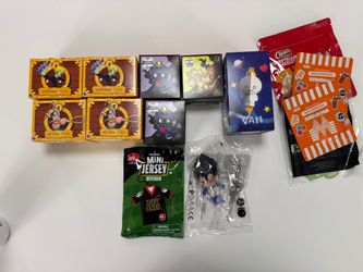 McDonald’s Hello Kitty One Piece BTS Burger King Jack in the box etc toys