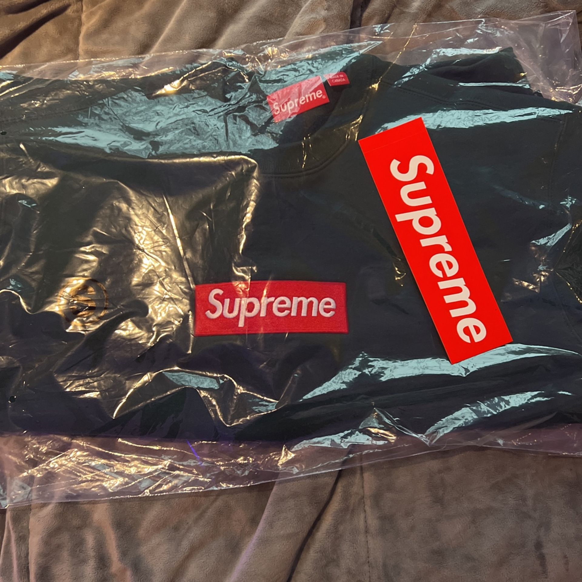 Supreme Box Logo Crewneck FW22