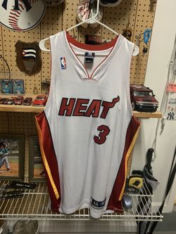 Throwback wade jersey great condition!