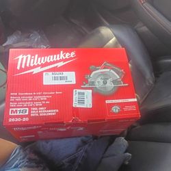Brand new Milwaukee 6 1/2" Circular saw 