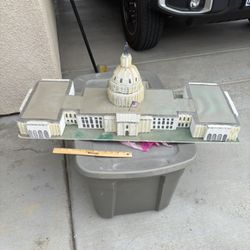 Capitol Building Puppet School Project