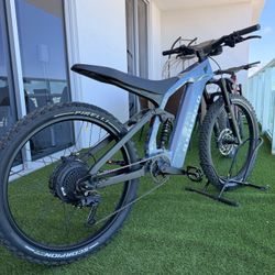 Ford Bronco Electric Mountain Bikes — Red & Blue