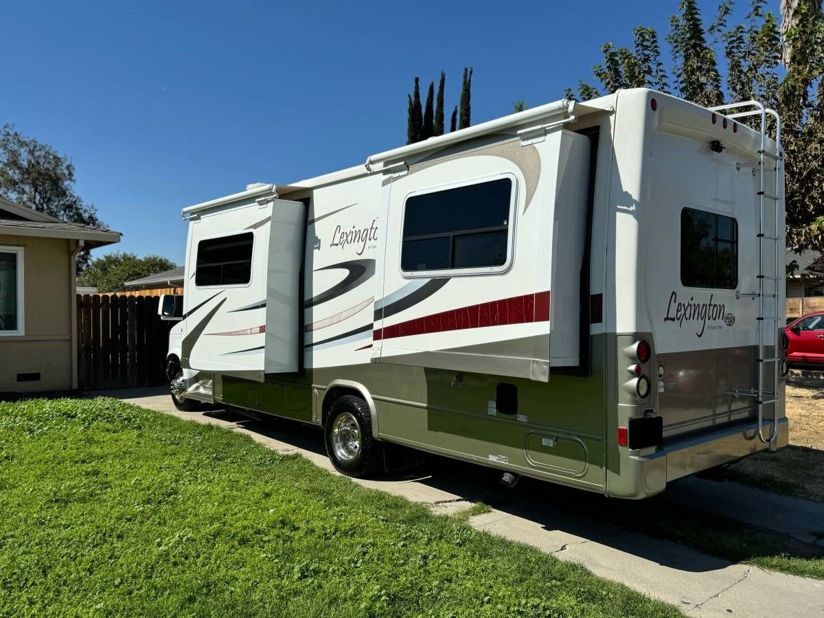 2006 Forest River Lexington GTS 255DS automatic transmission for Sale
