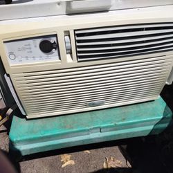 Window Air Conditioner AC 8000 BTU
