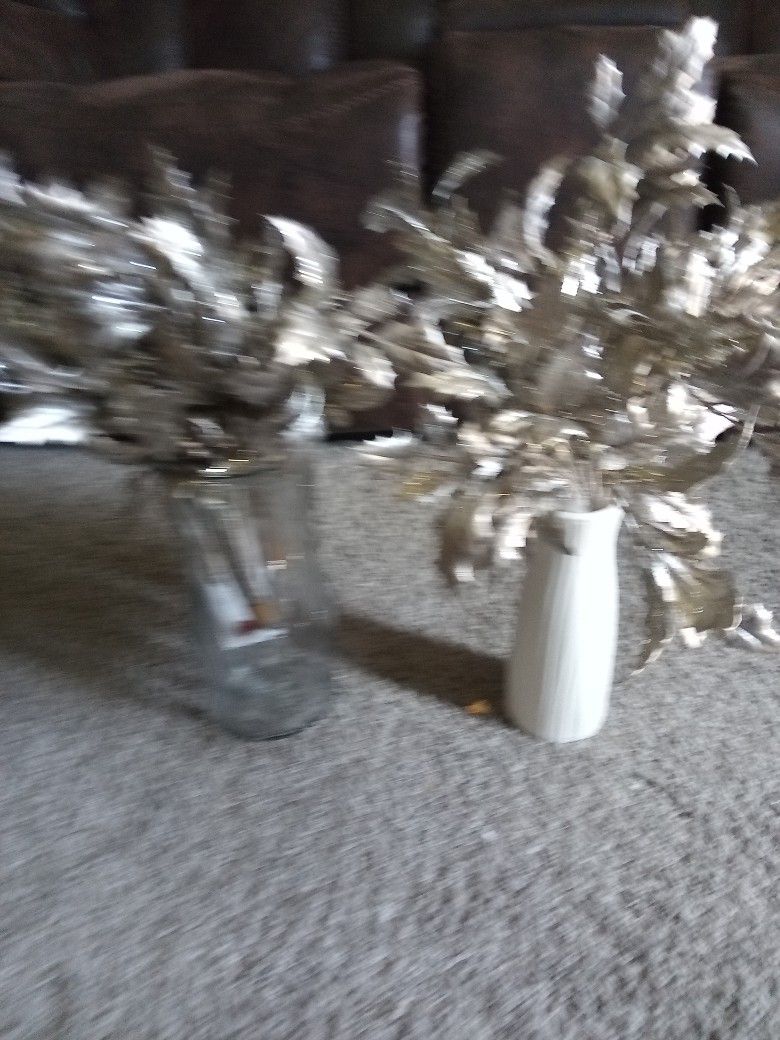 2 Sets Of Faux Flowers Silver With glass vase