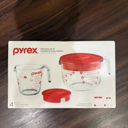Pyrex Measuring Cup Set