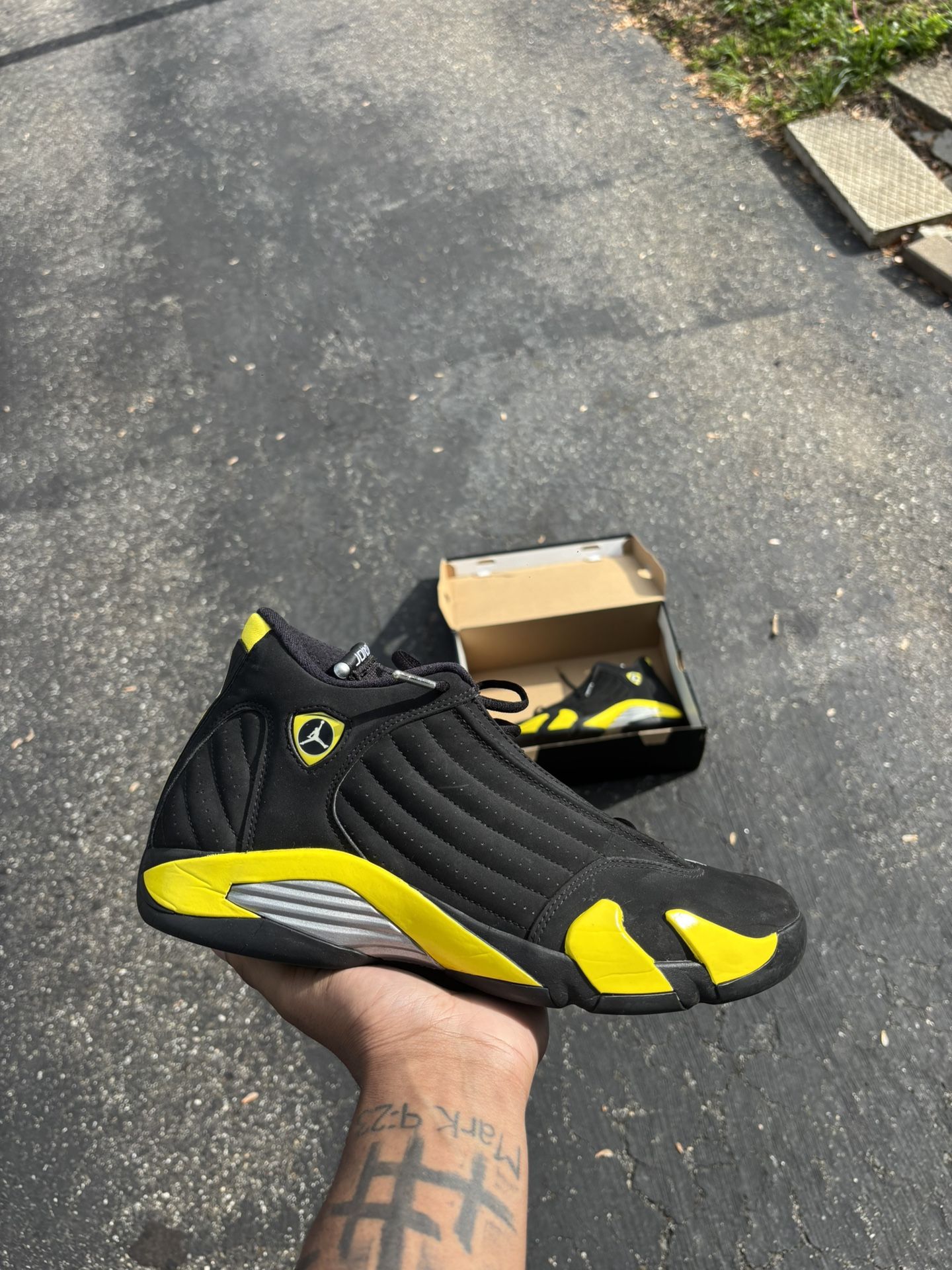 Air Jordan Retro 14 “Thunder”