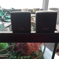 Cambridge Satellite Speakers R&L