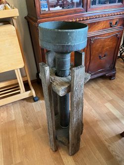 Antique US Issue Meteorological  Rain Gauge