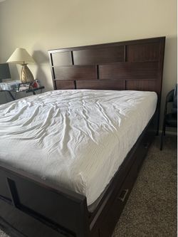 King Storage Bed Frame – Dark Espresso Wood – Great Condition