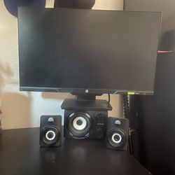 Monitor With Speakers 