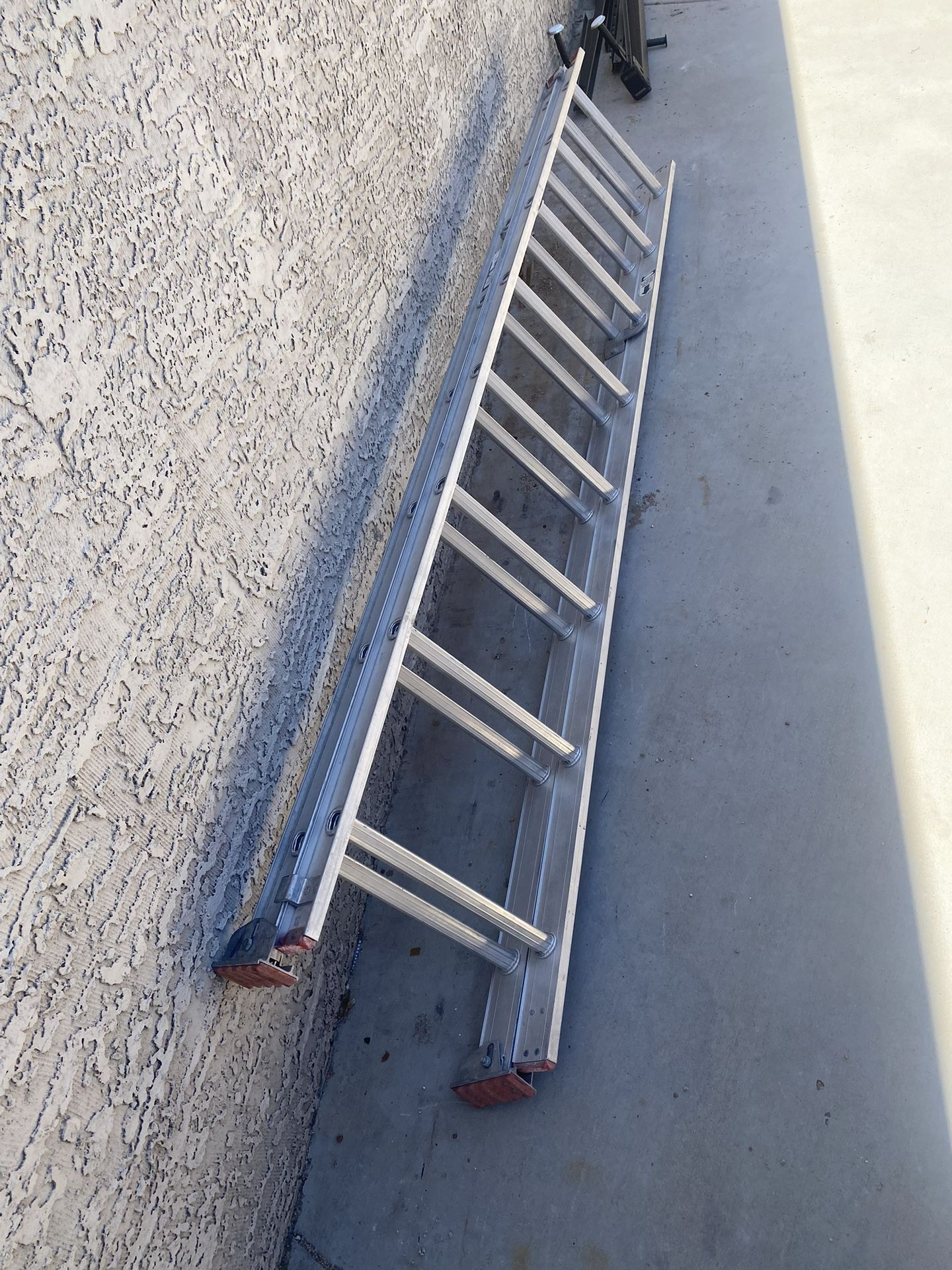 16 Foot Extension Ladder. 