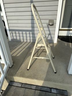 Foldable 2 Steps Ladder .Gently Used .